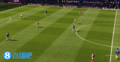 爱游戏下载-巴顿谈枪手被判罚点球：裁判再次毁了这场比赛，这绝不是个点球