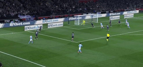 ⚽澳超半场：科亨补射先下一城，墨尔本城1-0领先墨尔本胜利