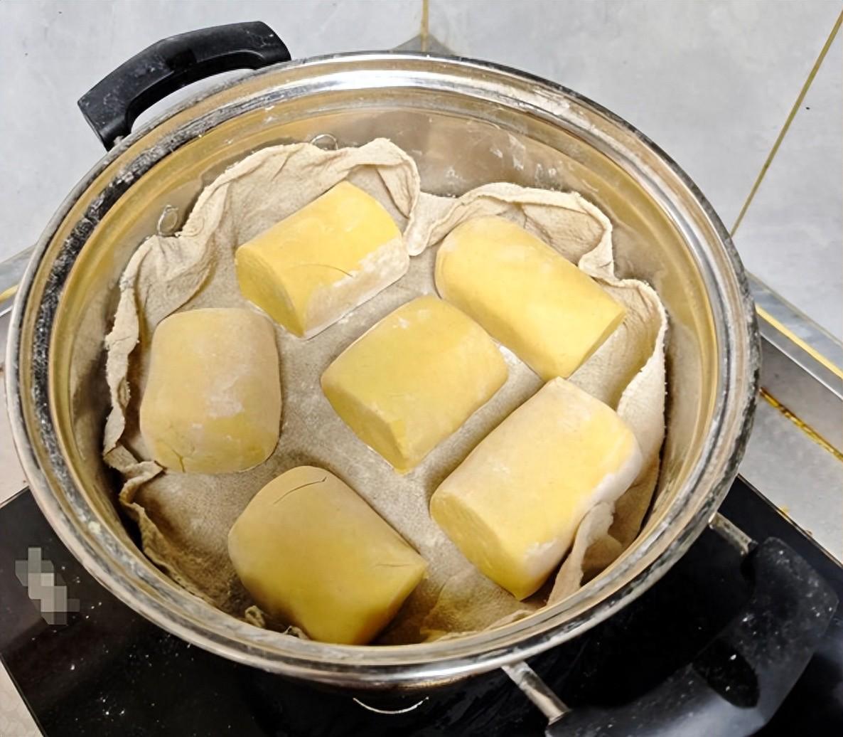 爱游戏APP-一家三口长期吃自制馒头，全都确诊胰腺癌?妻子痛哭:是我错了！