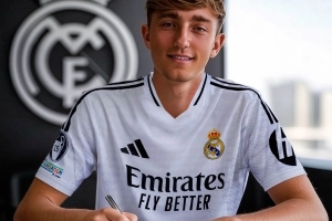 爱游戏入口-20岁就已走南闯北，怀森能给皇马的进攻带来重大改变