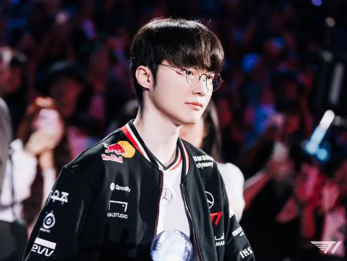 Faker：对冠军皮肤很满意；想尽可能创造更多星星